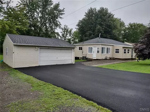 6271 Mud Mill Rd, Brewerton, NY 13029