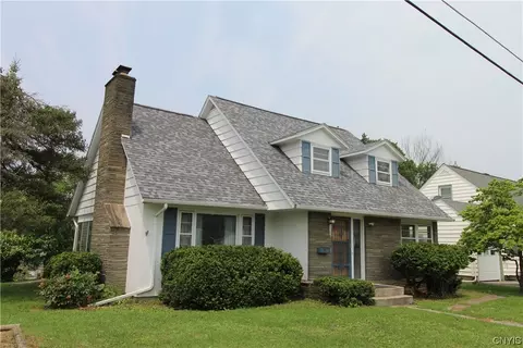 86 Walnut St, German Flatts, NY 13407