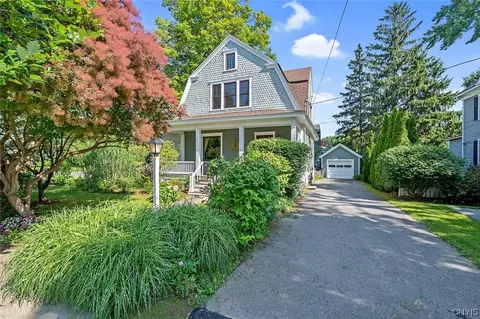191 E Genesee St, Skaneateles, NY 13152