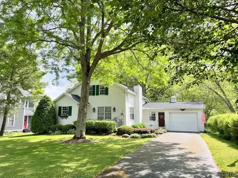 43 South St, Marcellus, NY 13108