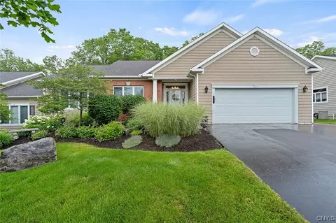 111 Edwards Falls Ln, Manlius, NY 13104