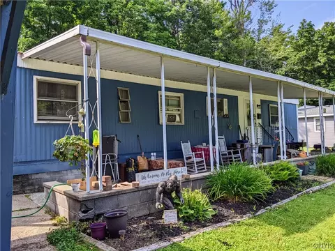 42887 County Route 100, Orleans, NY 13640