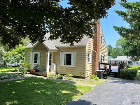 97 Sheldon Ave, Oswego, NY 13126