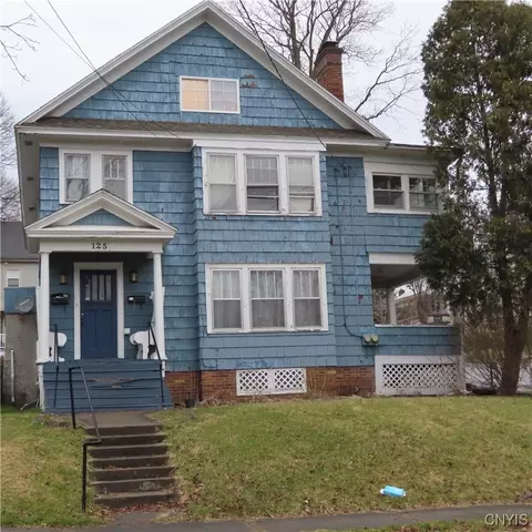 125 Lincoln Park Dr, Syracuse, NY 13203