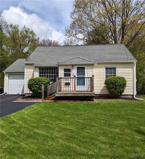 157 Malden Rd, Salina, NY 13211
