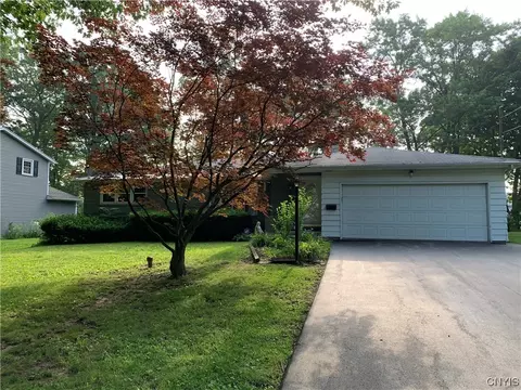 213 Oakridge, Salina, NY 13088