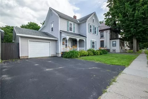 422 Pawling St, Watertown, NY 13601