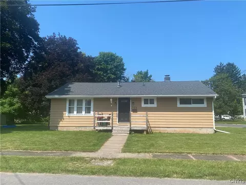 304 Carpenter St, Oneida, NY 13421