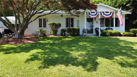 12 Sequoia Ave, Whitestown, NY 13492