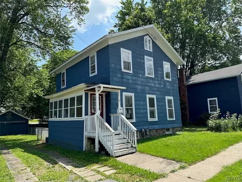 240 Fayette St, Palmyra, NY 14522
