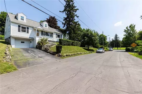 217 Sunhill Ter, Syracuse, NY 13207