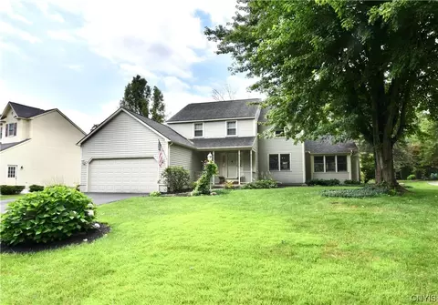 3132 Corlear Dr, Lysander, NY 13027