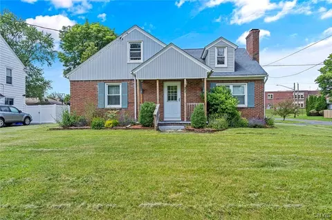 121 Dorchester Ave, Syracuse, NY 13203