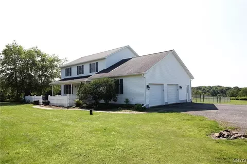 7452 Bonney Hill Rd, Hamilton, NY 13346