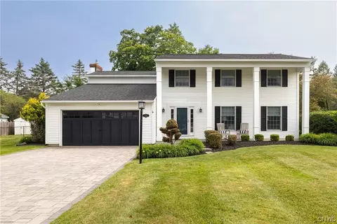 708 Standish Dr, Syracuse, NY 13224