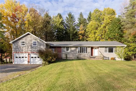18 Blount Rd, Hastings, NY 13076