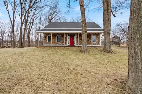 4668 Davis Rd, Springport, NY 13160
