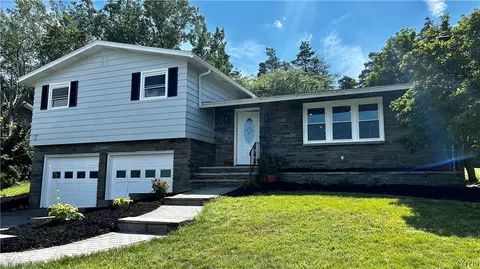 4623 Broad Rd, Onondaga, NY 13215