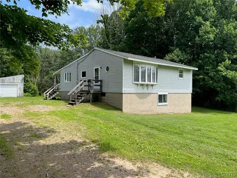 218 Oswego River Rd, Schroeppel, NY 13135