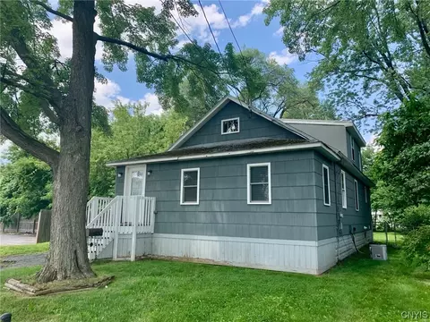 101 Matty Ave, Salina, NY 13211