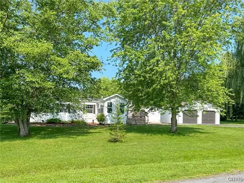 8745 Beckwith Rd, Annsville, NY 13471