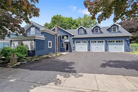 69 Bronson St, Oswego, NY 13126