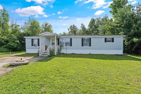 898 Towne Rd, Albion, NY 13142