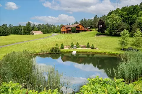 5121 Stone Bridge Rd, Morrisville, NY 13408