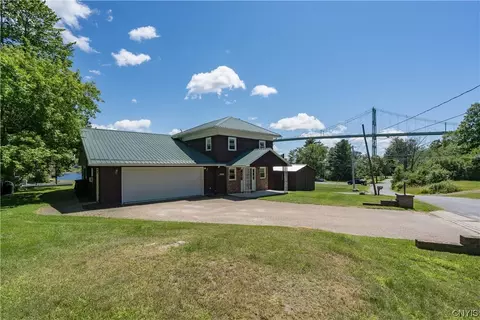 19524 Peel Dock Rd, Orleans, NY 13640