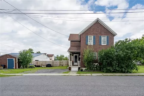 101 Woodlawn Ave, Watertown, NY 13601