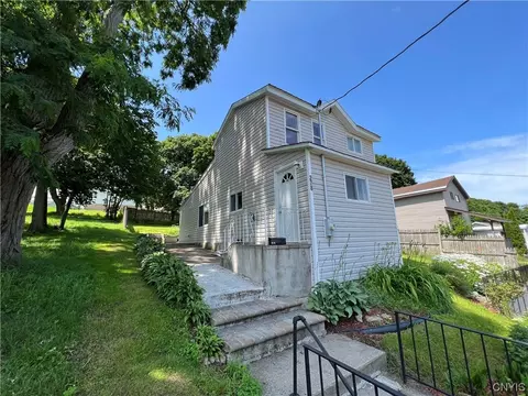 278 Duer St, Oswego, NY 13126