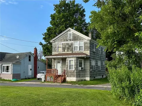 119 Park Ave, Whitestown, NY 13424