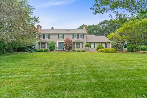 8069 Irish Mist Ln, Manlius, NY 13104