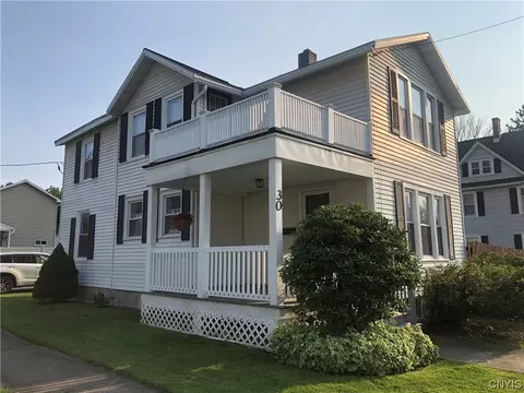 30 Florence St, Auburn, NY 13021