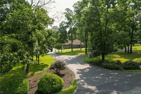 6988 Knolls Ave N, Lincoln, NY 13032