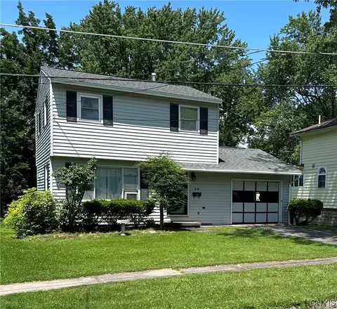 212 E Hickory St, Lenox, NY 13032
