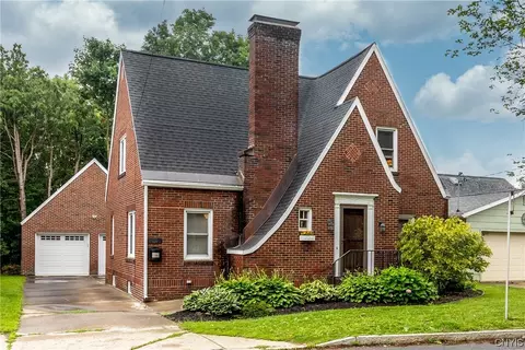 114 W 1st St N, Fulton, NY 13069