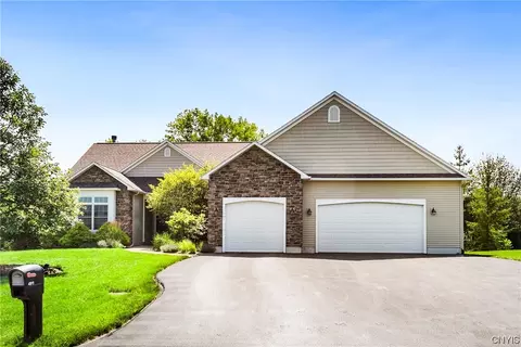 4911 Bulrush Rd, Onondaga, NY 13215