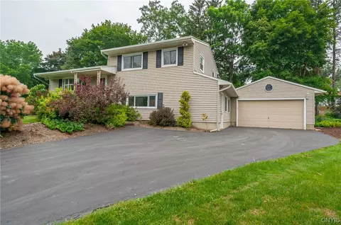 3 Haverhill Pl, Syracuse, NY 13214