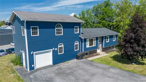 726 Beecher St, Clayton, NY 13624