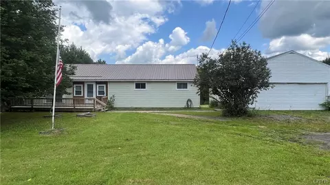 1561 Saunders Rd, Cortlandville, NY 13045