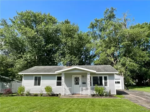564 W 4th St S, Fulton, NY 13069