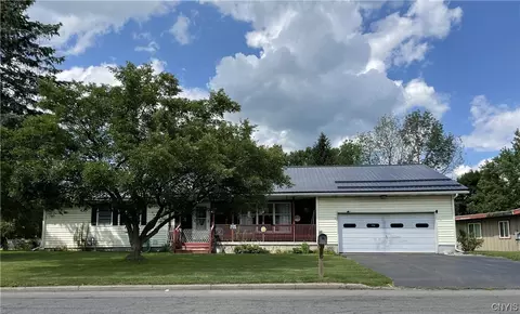 3 Kennedy Pkwy, Cortland, NY 13045