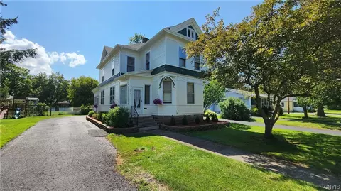 325 N Main St, Oneida, NY 13421
