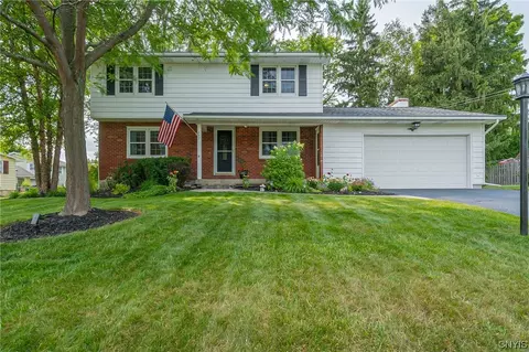 207 Monte Vista Dr, Camillus, NY 13031