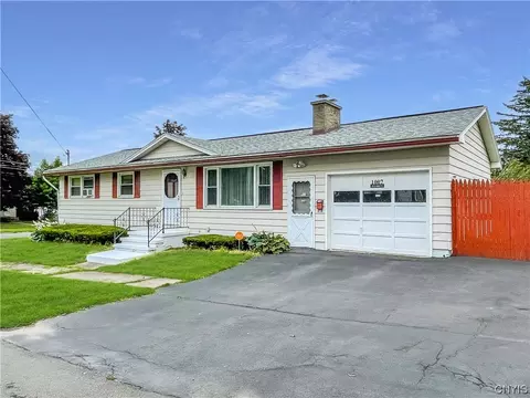 1007 Ontario St, Utica, NY 13501