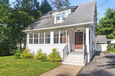 427 Tilden St, Oneida, NY 13421