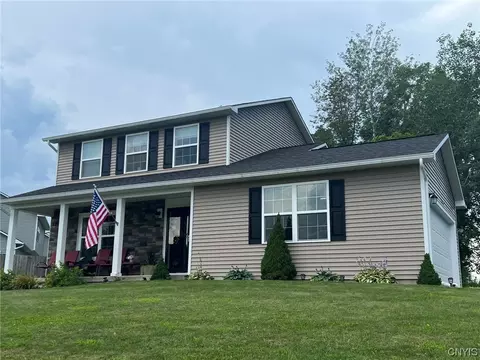 20 Aspen Springs Dr, Lysander, NY 13027