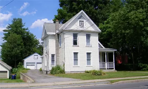 65 Mexico St, Camden, NY 13316