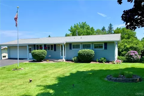 4772 Linda Dr, Onondaga, NY 13215